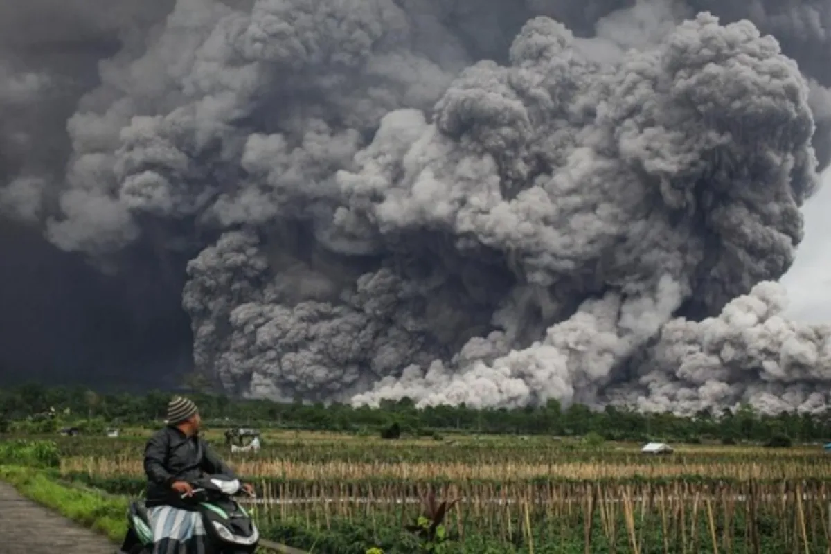 Erupsi Gunung Semeru