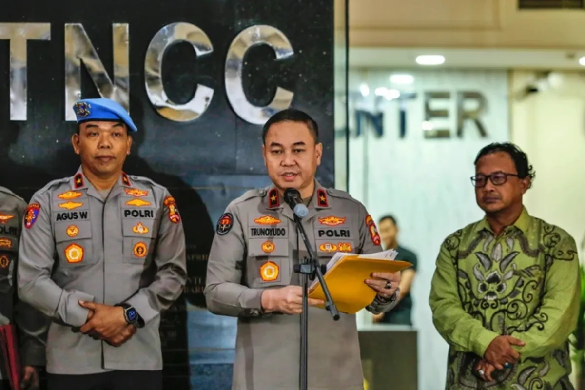 Polri memberikan keterangan pers