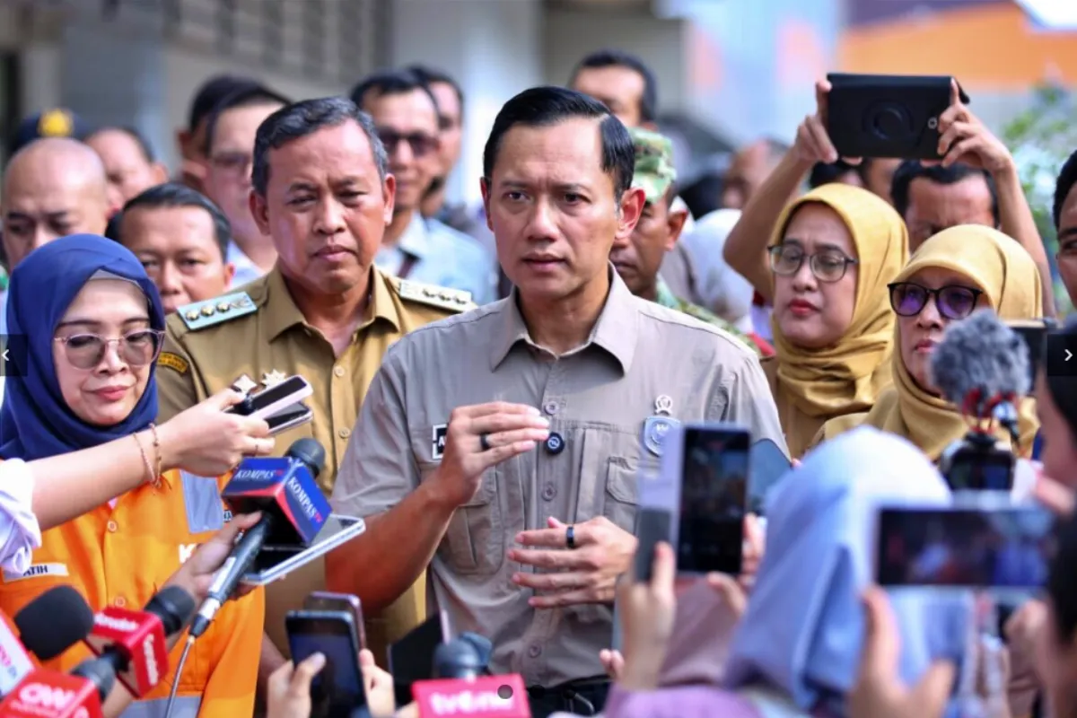 AHY memberikan keterangan terkait Kecelakaan Kereta