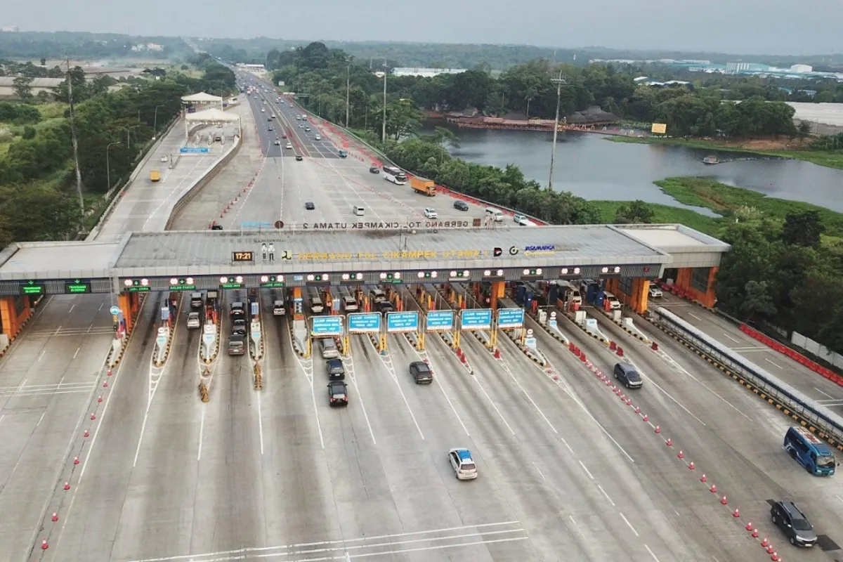 Pintu Tol Cikampek Utama