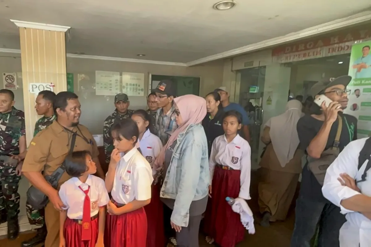 Ratusan Siswa Keracunan MBG di Surabaya